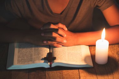 Dua eden eller. Eucharist Terapi Tanrı Tövbe Cathol Yardım Korusun