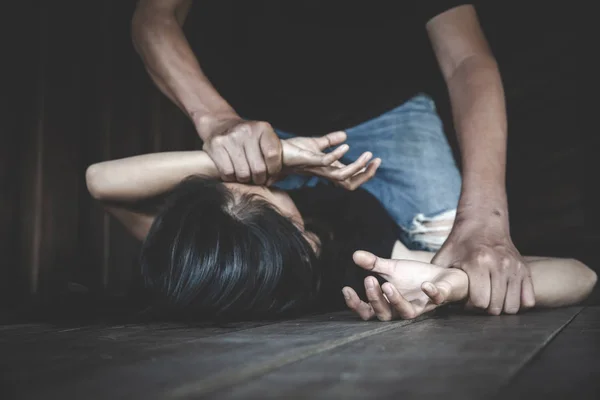 가정 폭력 과 학대의 피해자. 성희롱 — 스톡 사진