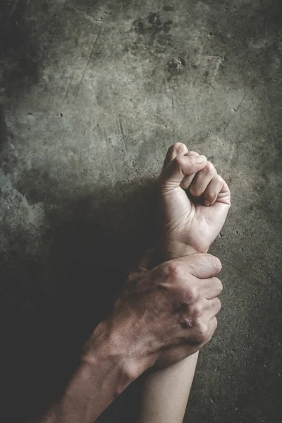 Close Man Hands Holding Woman Hands Rape Sexual Abuse Concept — Stock Photo, Image