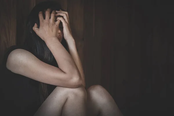 Violencia Doméstica Contra Una Mujer Abuso Sexual Con Hombre Atacando —  Fotos de Stock