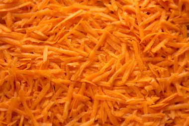 Havuç arka planı parçalıyor. Dilim