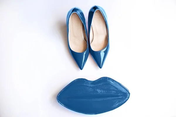 青い靴、化粧品、アクセサリー. — ストック写真