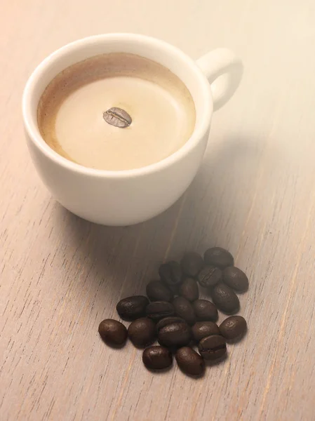 따끈 한 에스프레소 커피 한잔 — 스톡 사진