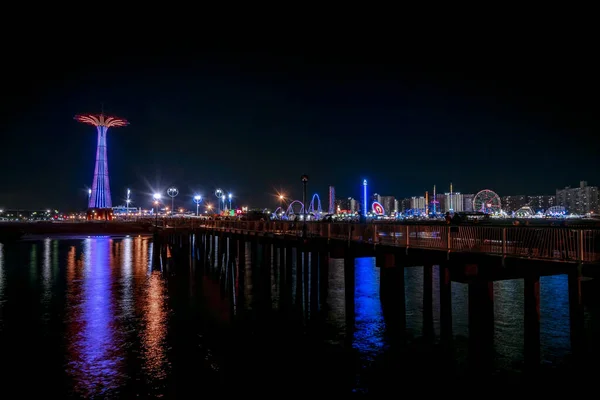 Coney Island à noite — Fotografia de Stock