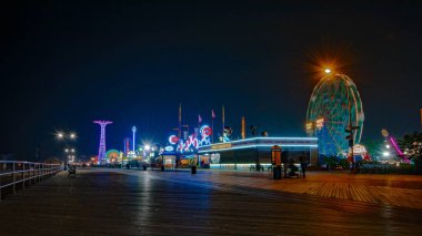 Coney Island Luna Parkı 'nda Haziran' ın ilk günü