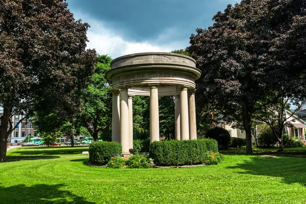 Келланд, Нью-Йорк: Corthouse Park — стоковое фото