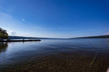 Taughannock Şelalesi: Cayuga Gölü