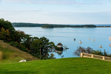 Centerport, New York, Usa - 6 Ekim 2017: The Vanderbilt Mansion, Long Island, Ny. William K. Vanderbilt Ii 'nin sahibi olduğu Eagles Nest olarak bilinen Gold Coast Mansion, günümüzde bir müze ve planetaryum..