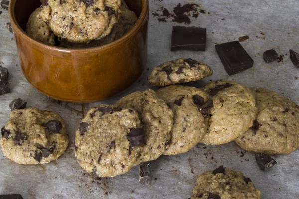 Biscoitos e chocolate — Fotografia de Stock