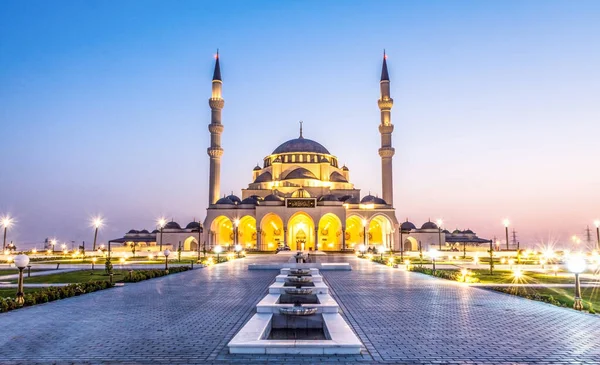 Sharjah Meczet piękne miejsce, aby zobaczyć w Zjednoczonych Emiratach Arabskich — Zdjęcie stockowe