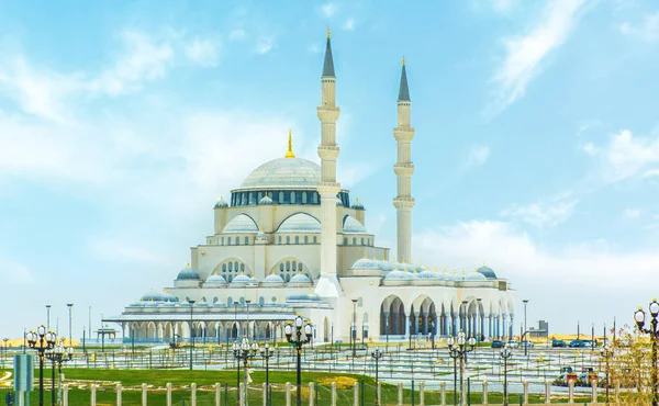 Sharjah New Meczet piękne miejsce, aby zobaczyć w Emiratach Arabskich — Zdjęcie stockowe