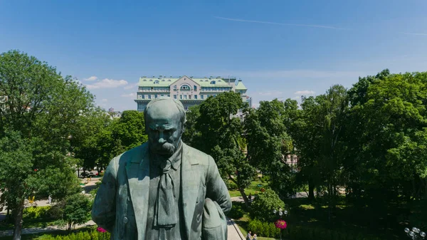 Kiev Ucrania Junio 2017 Monumento Taras Shevchenko Vista Aérea Parque —  Fotos de Stock