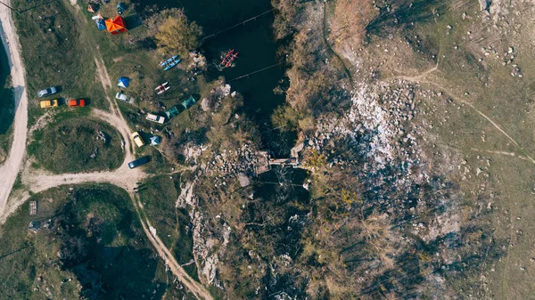 川の空撮 岸にカヤックをうそ ウクライナ — ストック写真