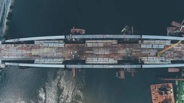 Havadan görünümü köprü. Dinyeper Nehri. Kiev. Ukrayna.