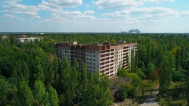 Çernobil yakınlarındaki Pripyat kentindeki terk edilmiş bina ve caddelerin hava görüntüsü