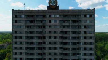 Çernobil yakınlarındaki Pripyat kentindeki terk edilmiş bina ve caddelerin hava görüntüsü