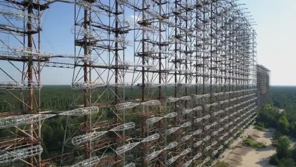 Vista aérea de la estación de radar DUGA cerca de la ciudad de Chernobyl-2 — Vídeos de Stock