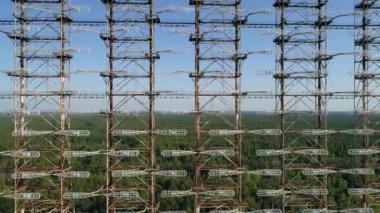 Çernobil-2 yakınlarındaki Duga radar istasyonunun hava görüntüsü.