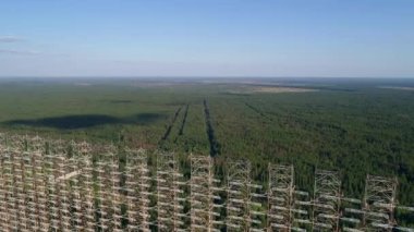 Çernobil-2 yakınlarındaki Duga radar istasyonunun hava görüntüsü.