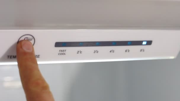 Kühlschrank Zur Temperaturregulierung Temperatur Runter — Stockvideo