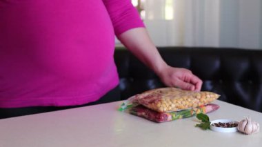 Daha önce de bebek planlama yemek geldi. Yemek önceden anlamına gelir hazırlama harcanan daha az zaman mutfakta