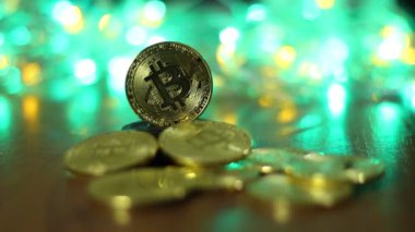 Bitcoin bir dünya çapında cryptocurrency ve dijital ödeme sistemi var. olored ışıklar arka plan