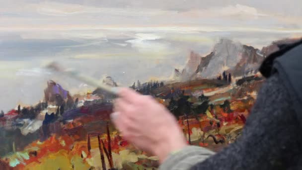 Artista Profesional Pinta Cuadro Sobre Lienzo Utilizando Pinturas Óleo Paisaje — Vídeo de stock