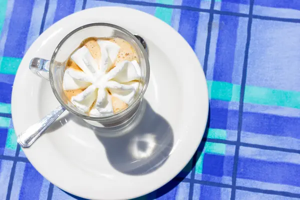 Coffee with cream — Stock Photo, Image