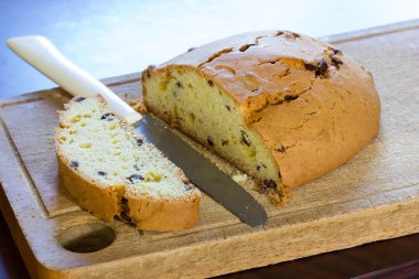 Çörek çikolata gevreği ile