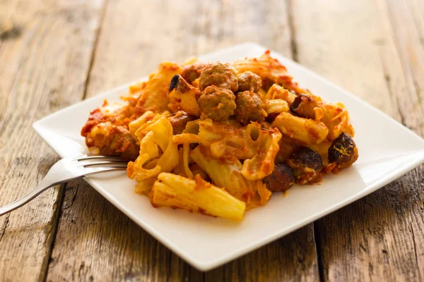 Baked pasta with meatballs — Stock Photo, Image