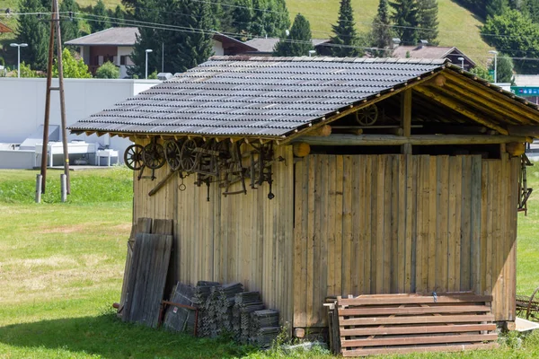 लहान लाकडी घर — स्टॉक फोटो, इमेज