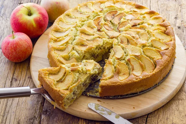 Sabroso pastel de manzana casero —  Fotos de Stock