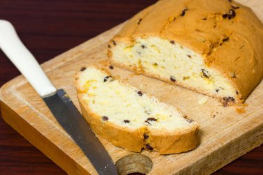 Çörek çikolata gevreği ile