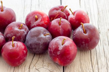 Kırmızı Erik görünümü