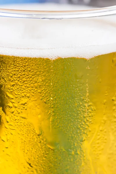 Copo de cerveja gelada — Fotografia de Stock