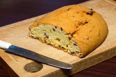 Çörek çikolata gevreği ile