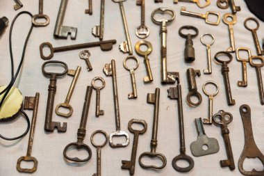 Eski demir anahtar taşı koleksiyonu