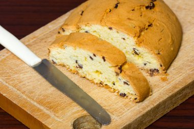 Çörek çikolata gevreği ile