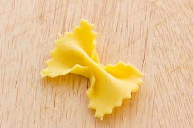 Farfalle makarna ev yaptı
