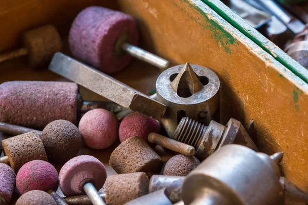 Hardware vintage in un mercato delle pulci — Foto Stock