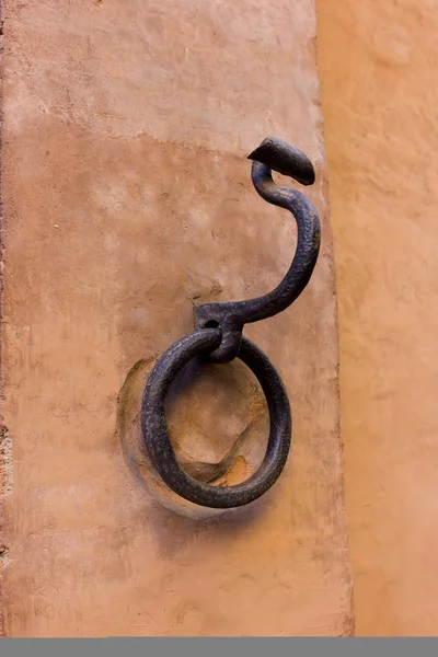 Antiguo gancho de la pared para caballos —  Fotos de Stock