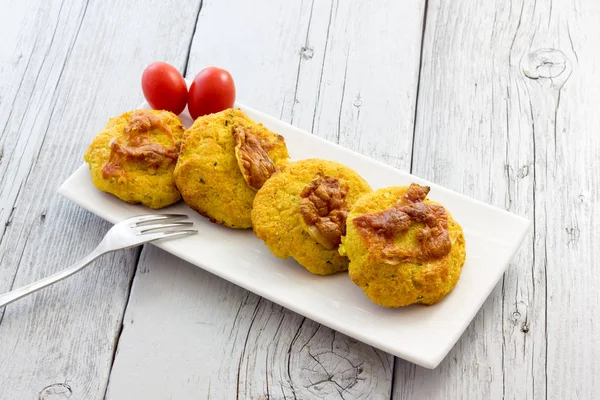 Empanadas de verduras y salchichas — Foto de Stock