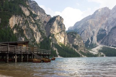 Braies Göl Manzaralı