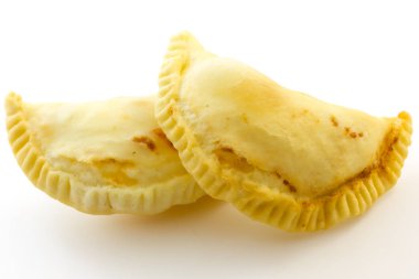 Puglia panzerotti domates ve mozzarella peyniri ile doldurulmuş