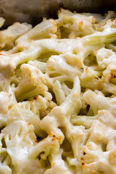 Cauliflower baked with cheese — Stock Photo, Image