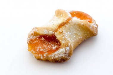 Reçel ile dolu bisküvi