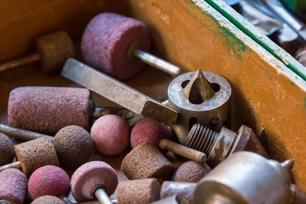 Hardware vintage in un mercato delle pulci — Foto Stock