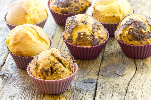 Süße Donuts mit Ciocolate — Stockfoto