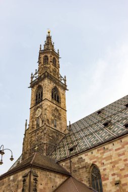 Bolzano İtalya'nın Gotik Katedrali