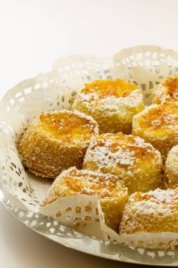 Reçelli tatlı çörek